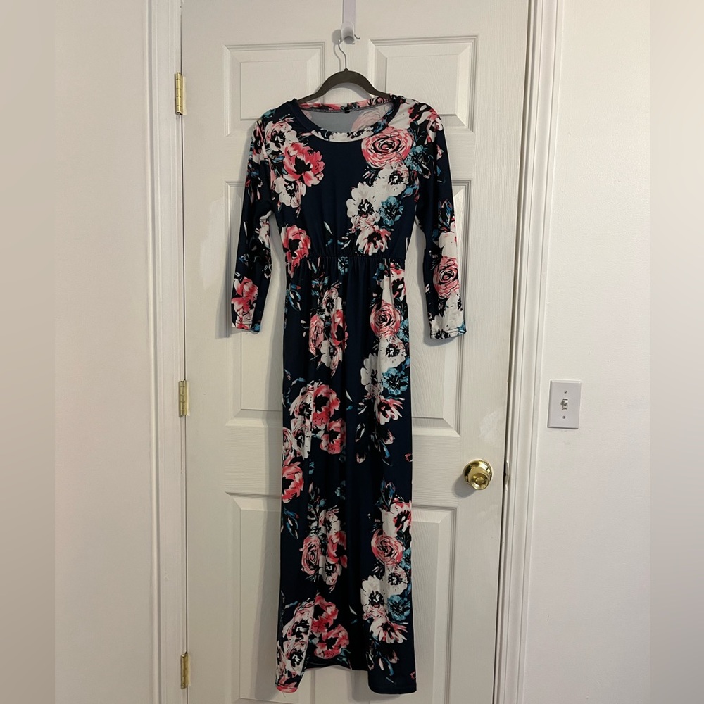 Flowered navy maxi dress